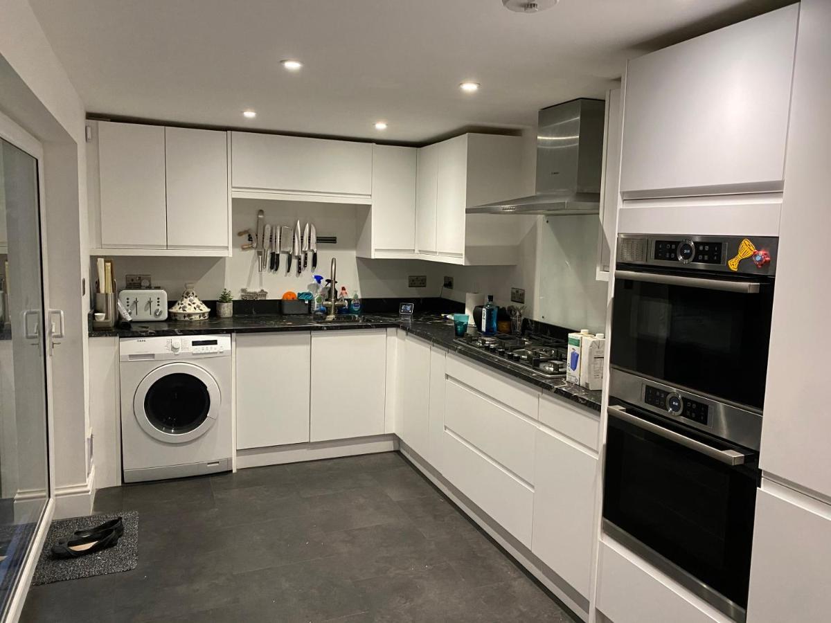 Westgate Two-Bedroom Homestay Suite 외부 사진